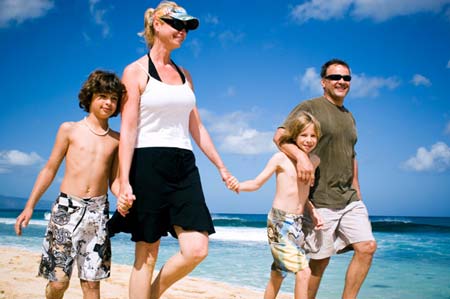 vacation-summer-beach-family